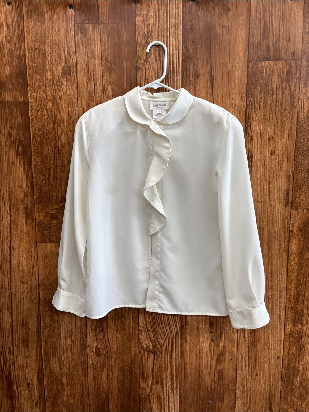 Jones New York Cream Ruffle-Front Long Sleeve Blouse
